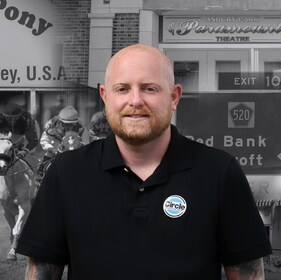 Staff member Jon Smith from ID_27ea49