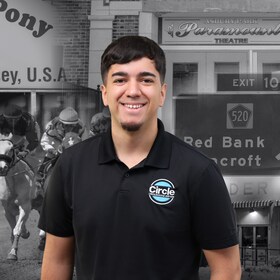 Staff member Ronald Graybush Jr from ID_27ea49