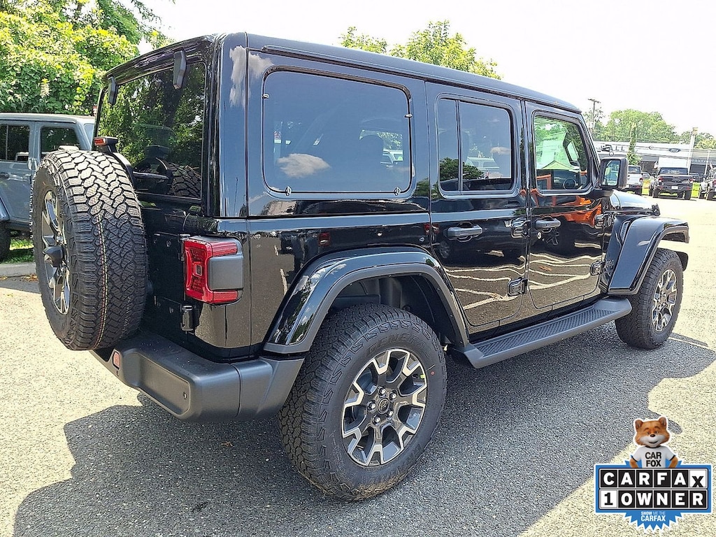 New 2026 Jeep Wrangler 4-DOOR SAHARA Sport Utility