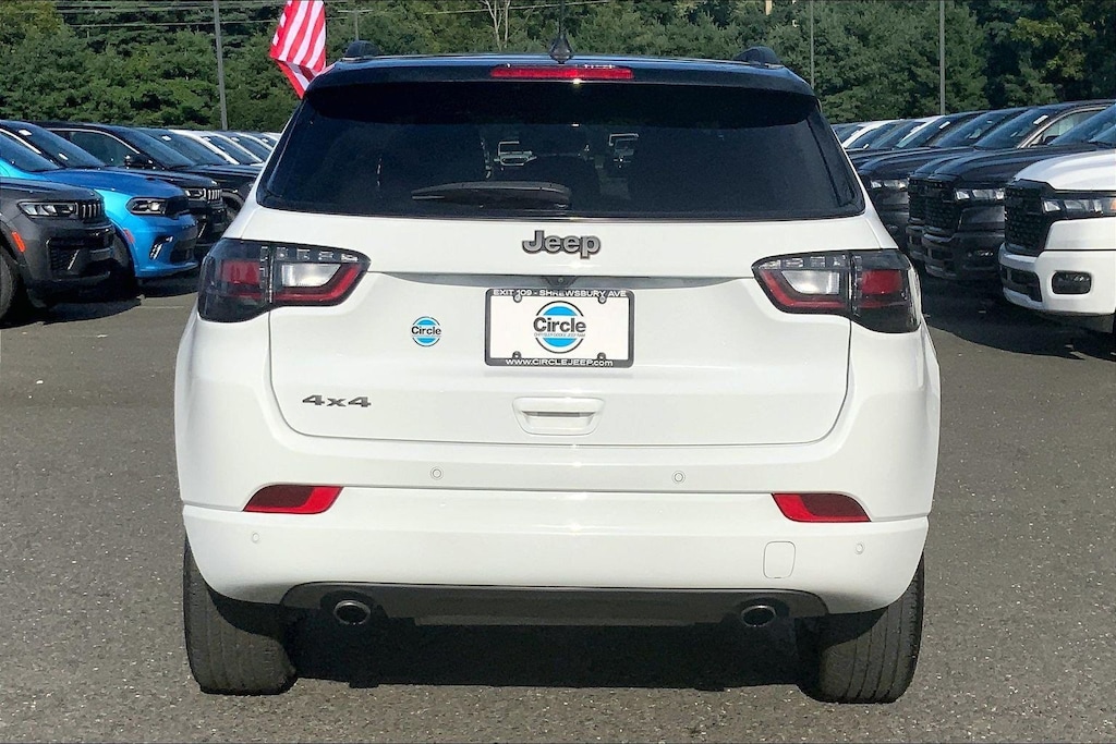 Used 2023 Jeep Compass Limited SUV