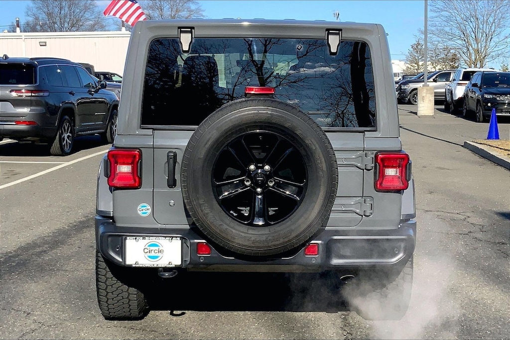 Used 2020 Jeep Wrangler Unlimited Sahara SUV