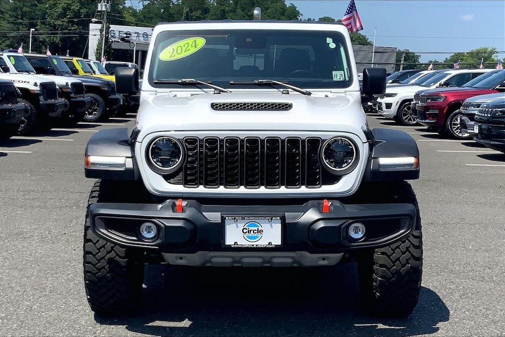 Certified 2024 Jeep Gladiator Mojave Truck Crew Cab