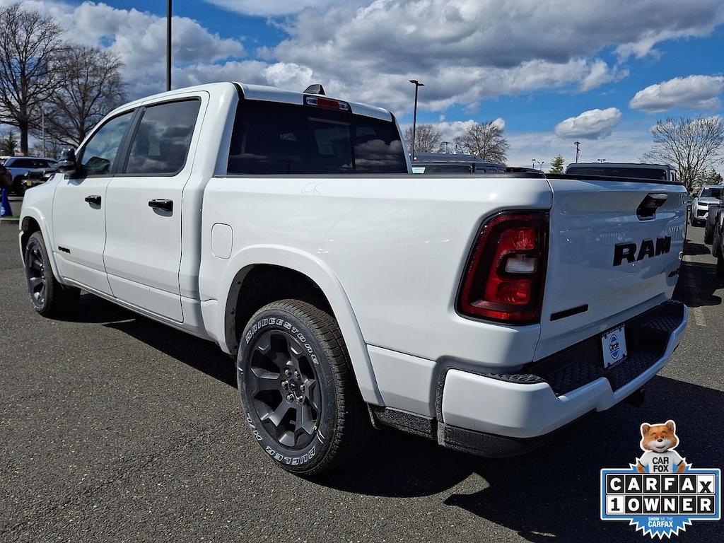 New 2026 Ram 1500 BIG HORN CREW CAB 4X4 5'7 BOX Pickup