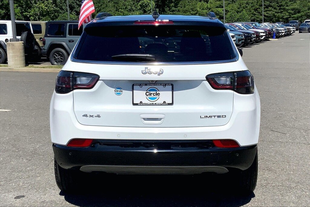 Used 2024 Jeep Compass Limited SUV
