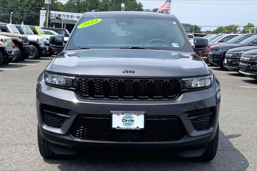 Certified 2023 Jeep Grand Cherokee Laredo SUV