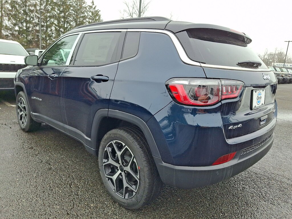New 2026 Jeep Compass LIMITED 4X4 Sport Utility