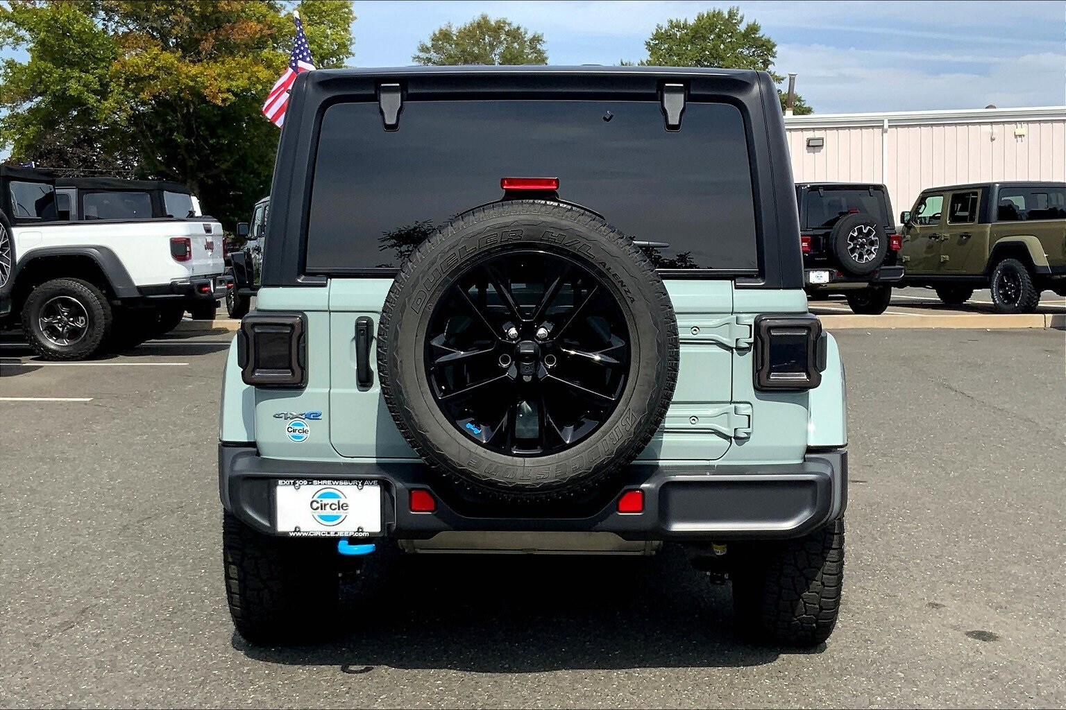 2023 Jeep Wrangler 4xe Sahara photo 4