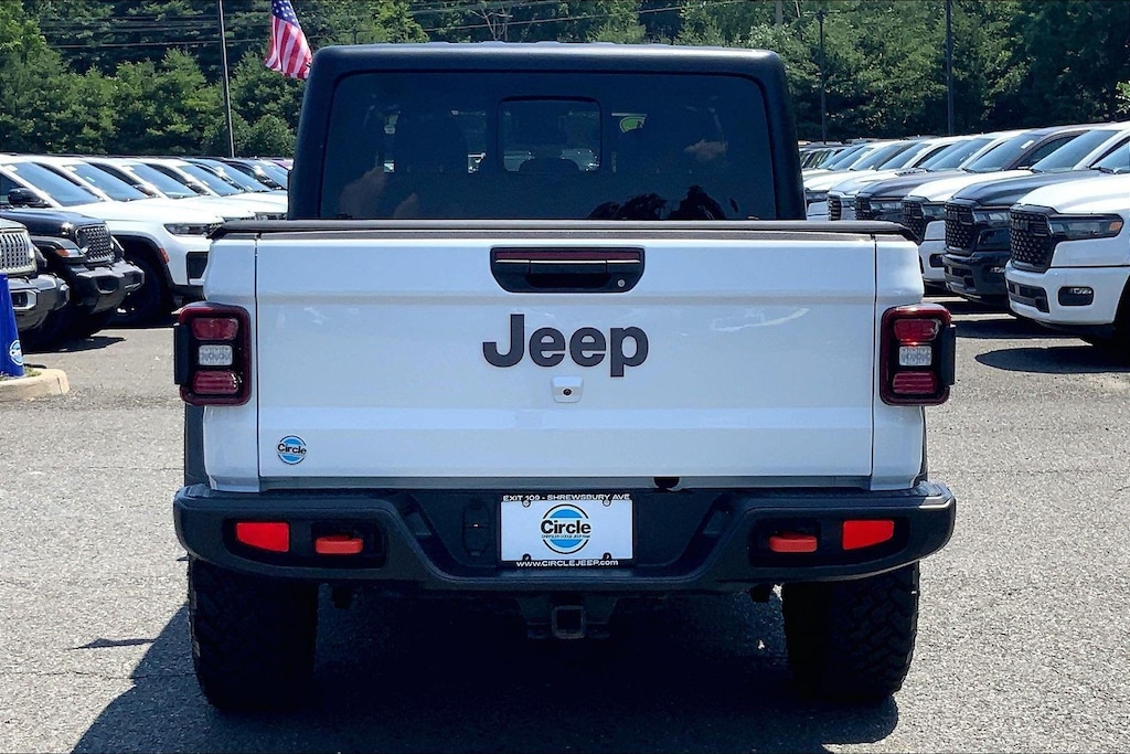 Certified 2024 Jeep Gladiator Mojave Truck Crew Cab
