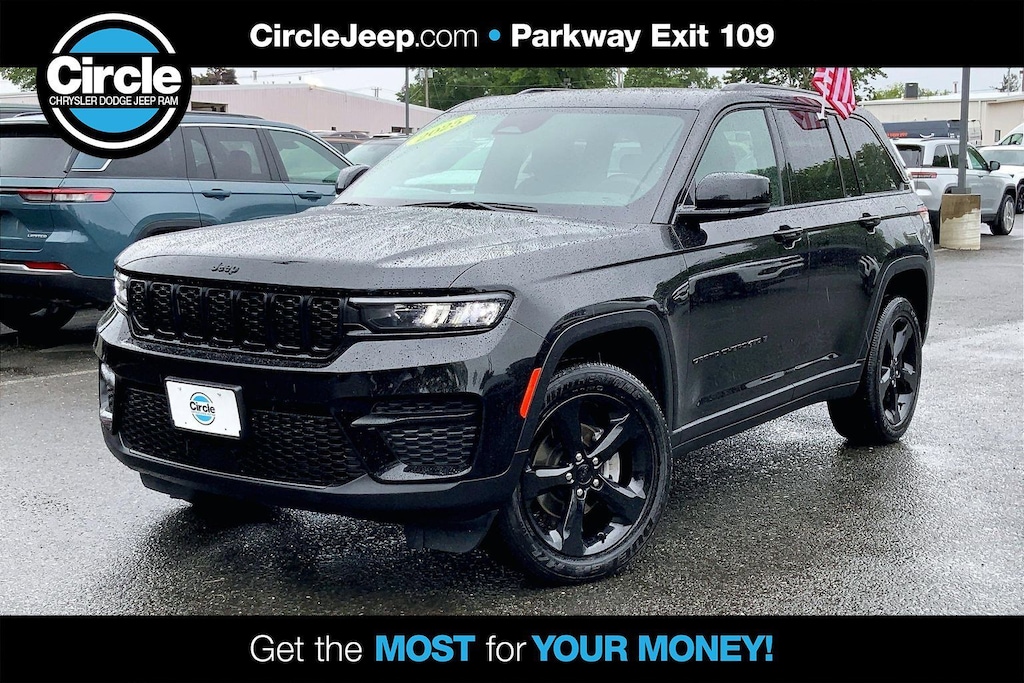 Certified 2025 Jeep Grand Cherokee Laredo SUV