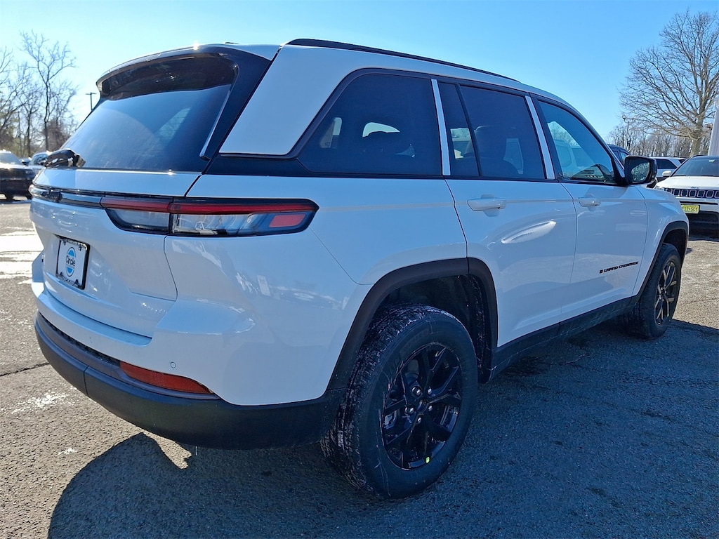 New 2026 Jeep Grand Cherokee ALTITUDE 4X4 Sport Utility