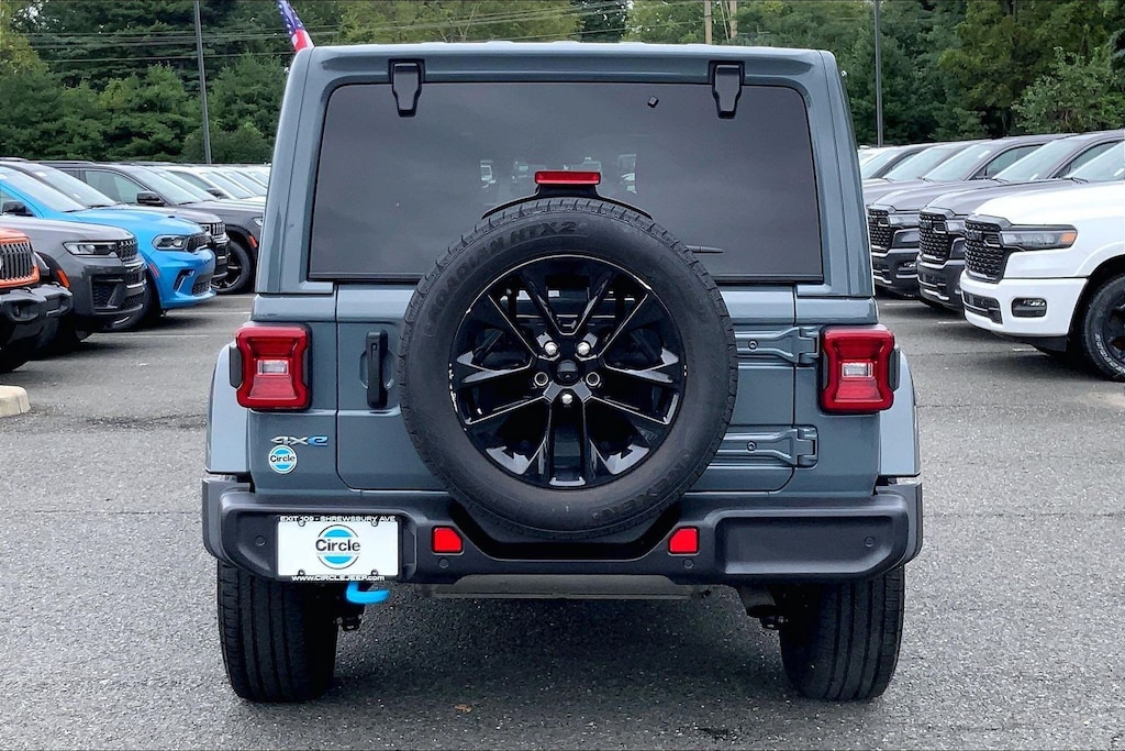 Used 2024 Jeep Wrangler 4xe Sahara SUV