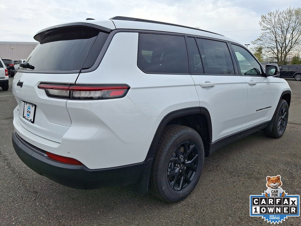 New 2026 Jeep Grand Cherokee L L LAREDO ALTITUDE 4X4 Sport Utility