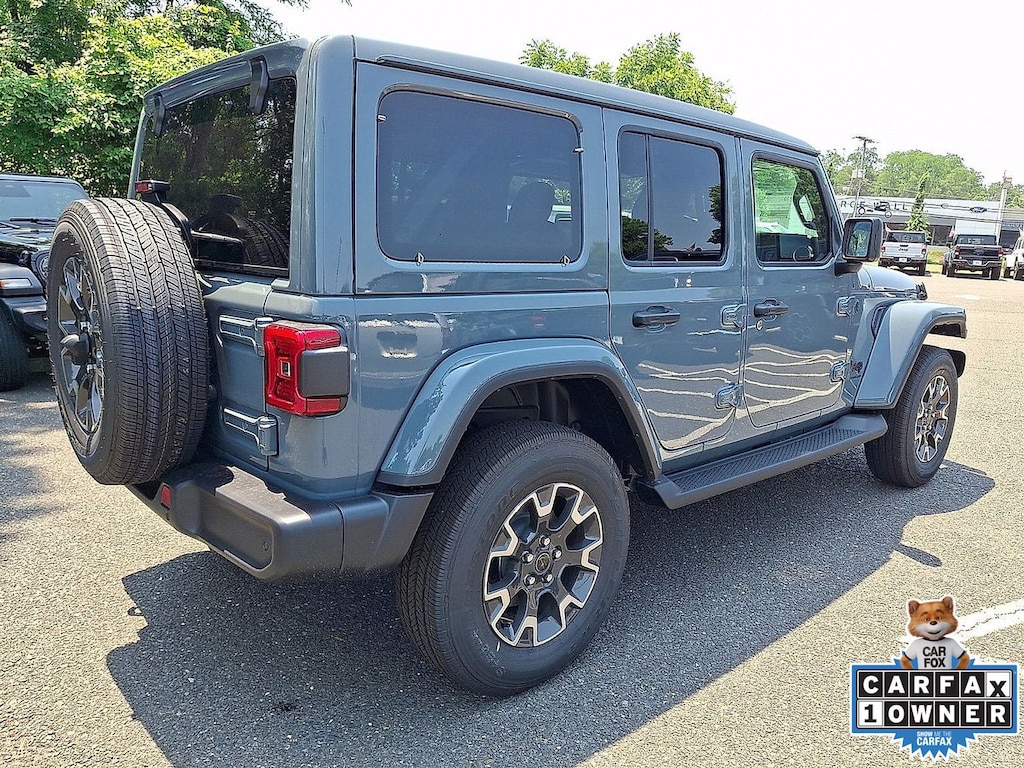 New 2026 Jeep Wrangler 4-DOOR SAHARA Sport Utility