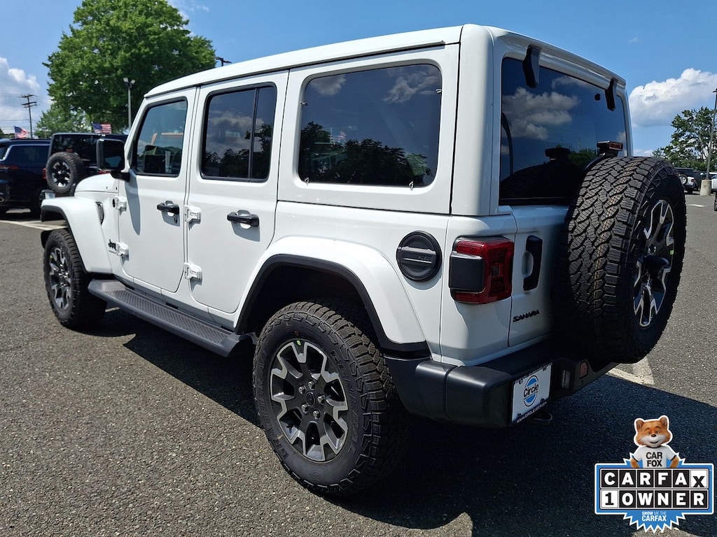 New 2026 Jeep Wrangler 4-DOOR SAHARA Sport Utility