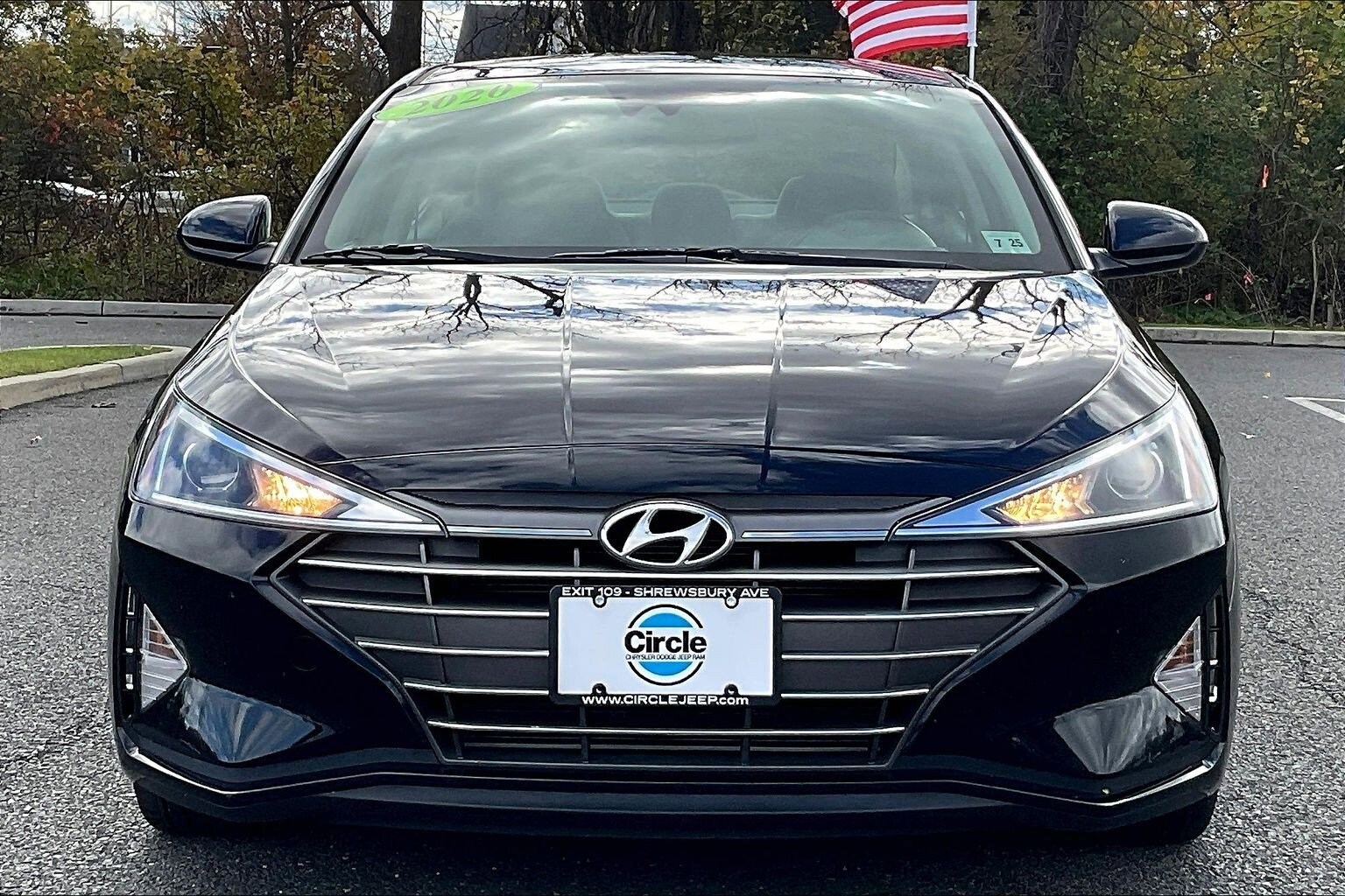 2020 Hyundai Elantra Value Edition photo 2