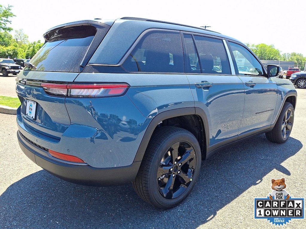 New 2026 Jeep Grand Cherokee LIMITED 4X4 Sport Utility