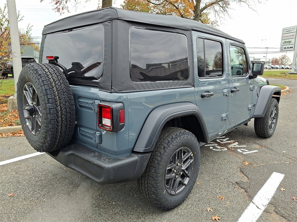 New 2026 Jeep Wrangler 4-DOOR SPORT S Sport Utility