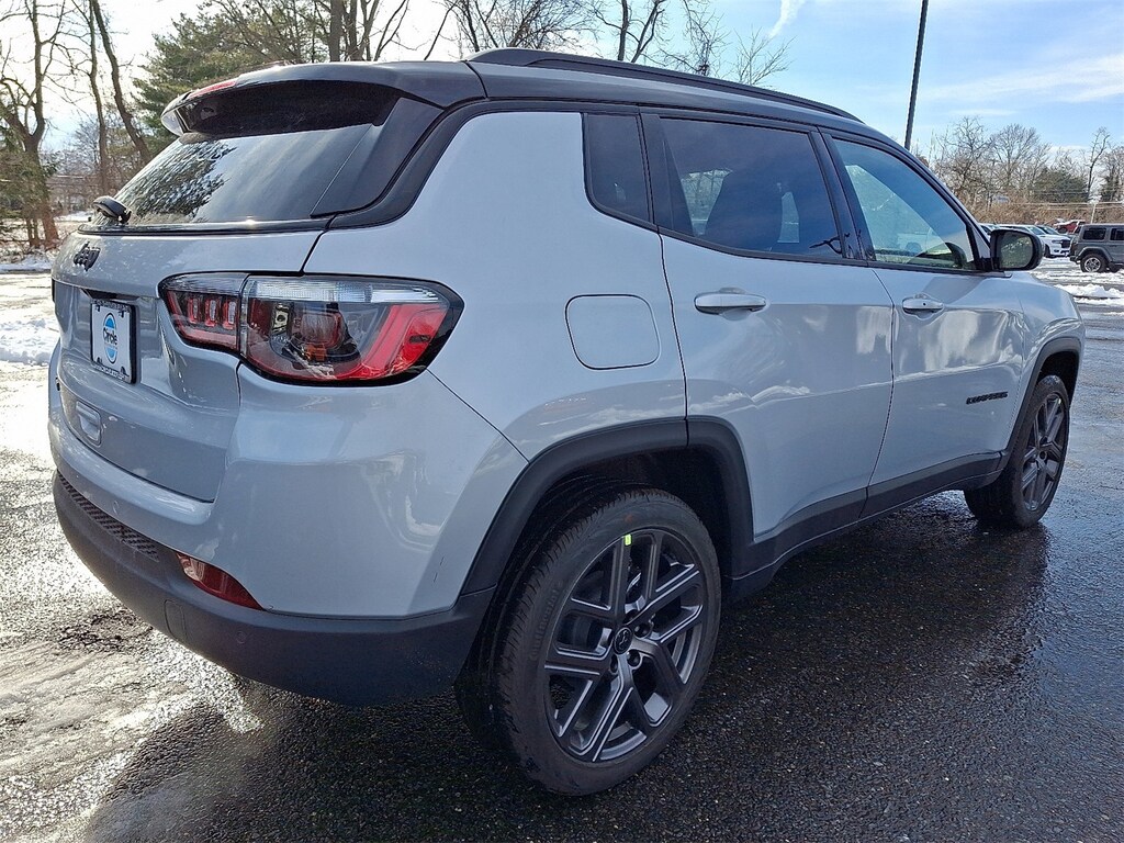 New 2026 Jeep Compass LIMITED ALTITUDE 4X4 Sport Utility