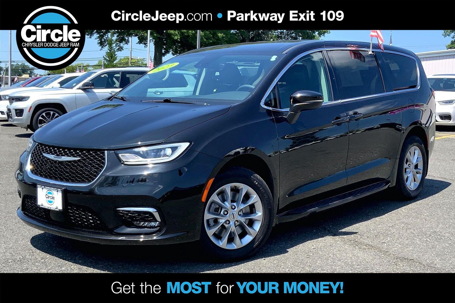 2023 Chrysler Pacifica Van Passenger Van 