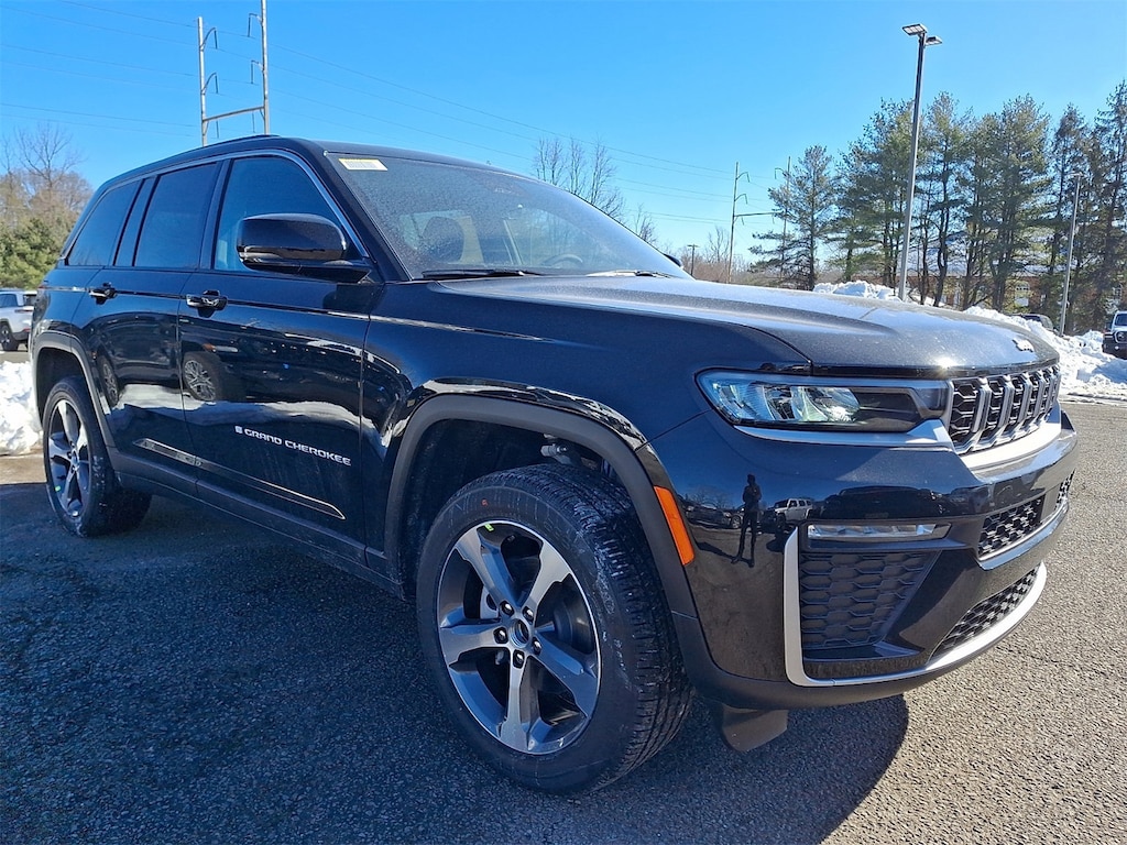 New 2026 Jeep Grand Cherokee LIMITED 4X4 Sport Utility