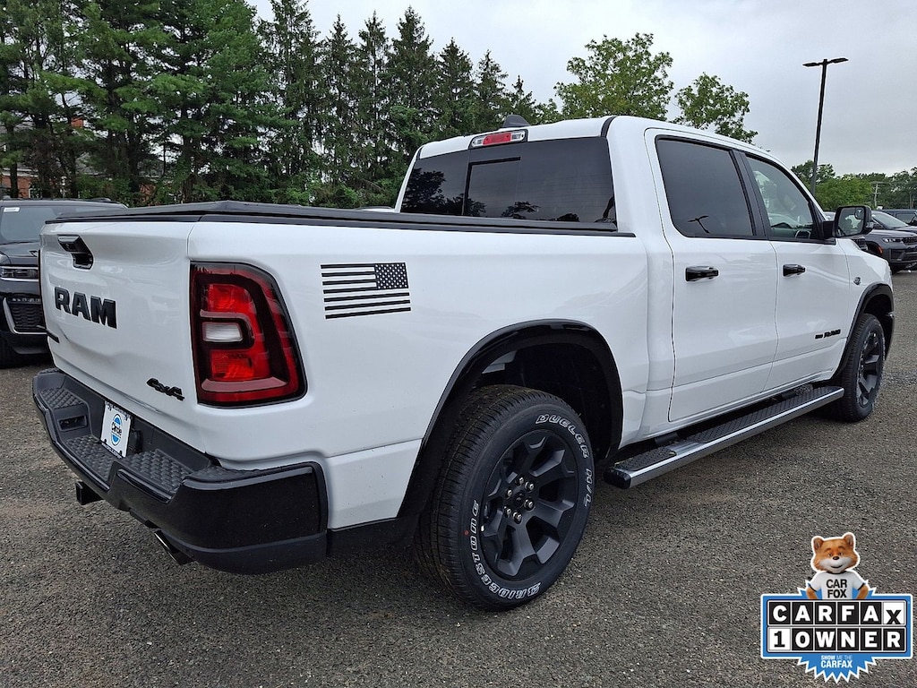 New 2026 Ram 1500 BIG HORN CREW CAB 4X4 5'7 BOX Pickup
