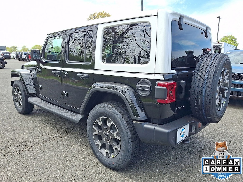 New 2026 Jeep Wrangler 4-DOOR SAHARA Sport Utility