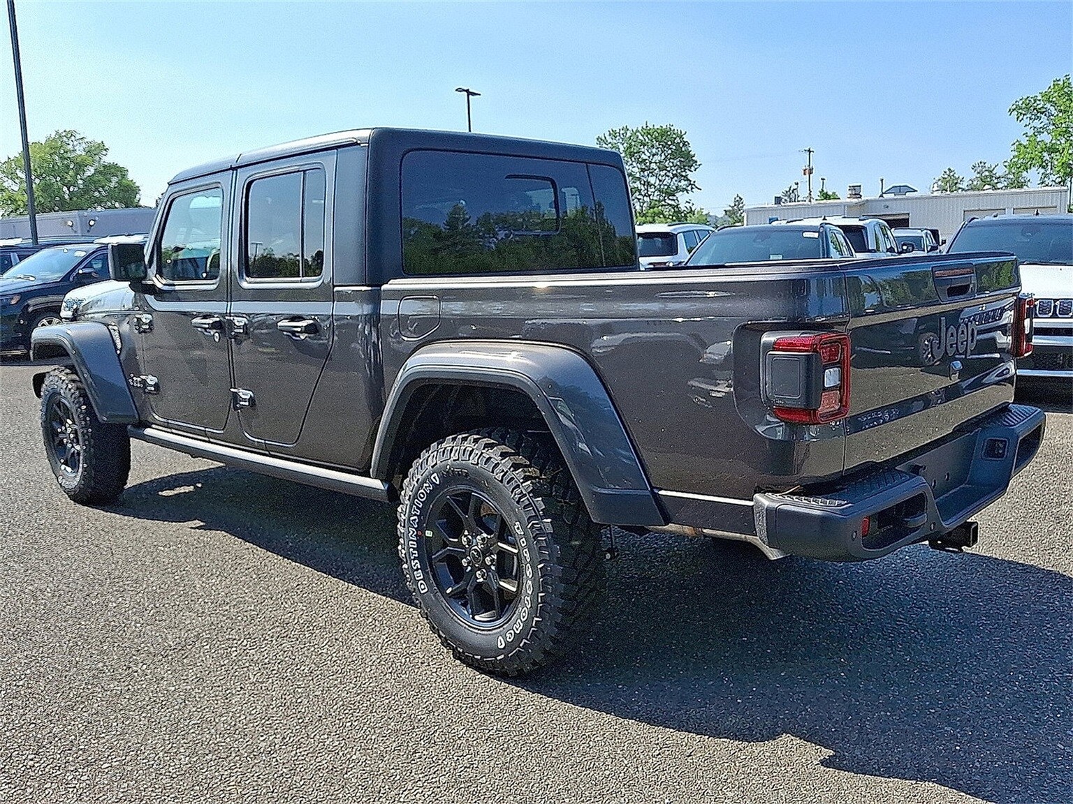 2025 Jeep Gladiator Willys photo 4
