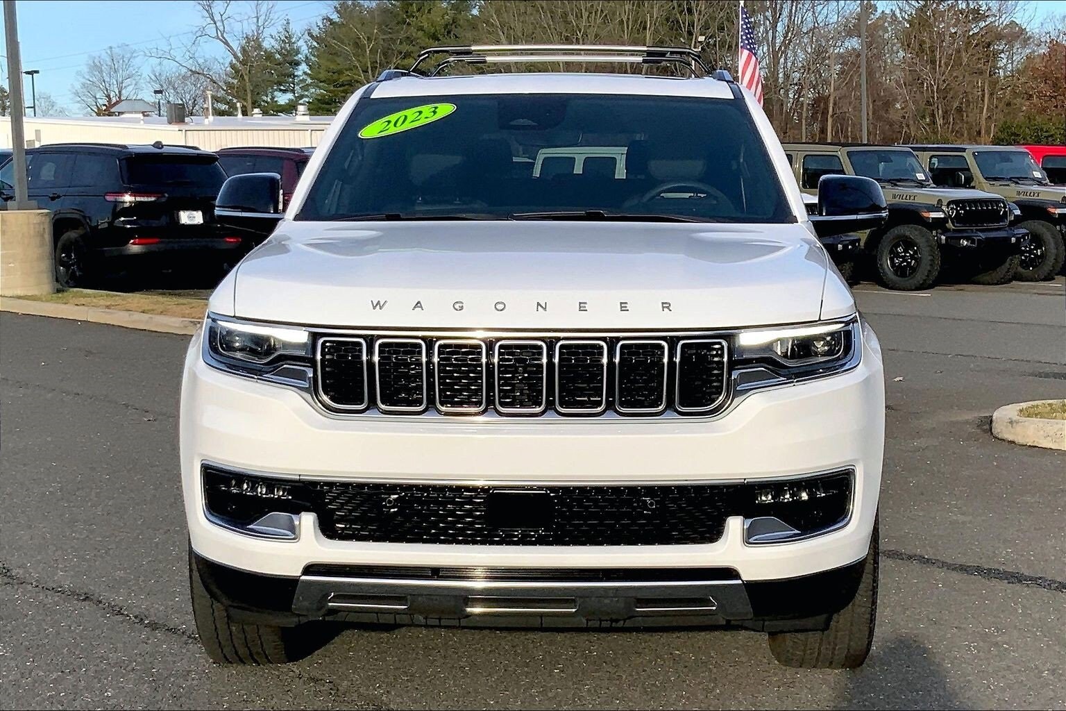 2023 Jeep Wagoneer L Series III photo 3