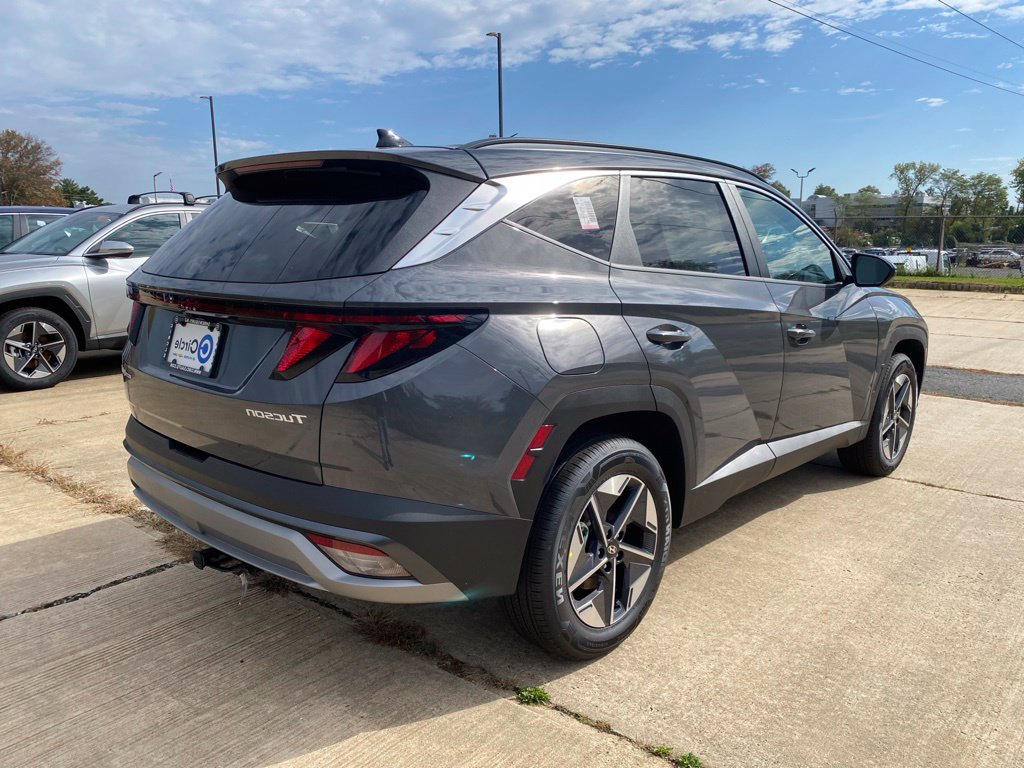New 2026 Hyundai Tucson Hybrid SEL SUV