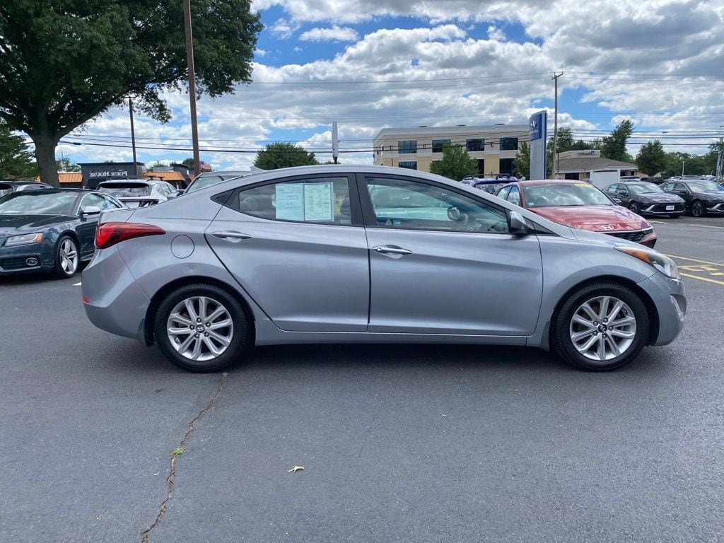 Used 2015 Hyundai Elantra SE Sedan