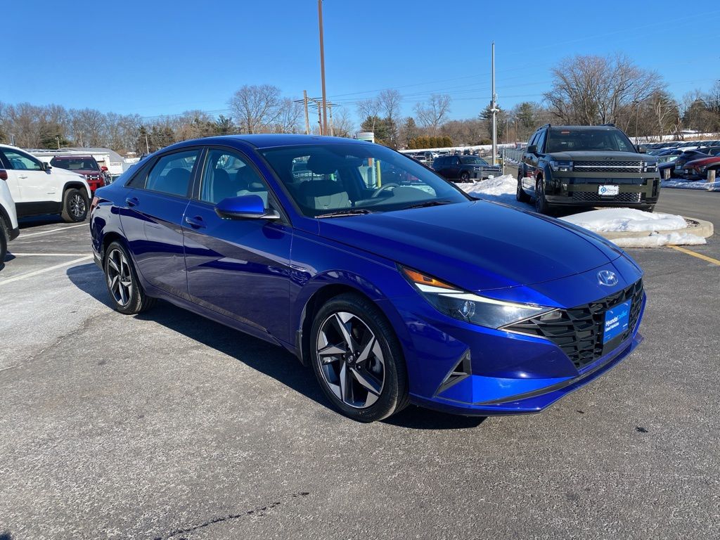 2023 Hyundai Elantra Sedan 