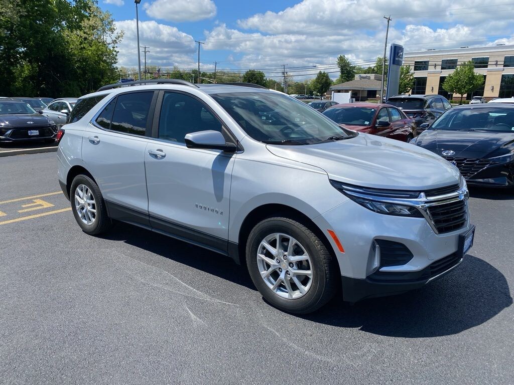 Used 2022 Chevrolet Equinox LT SUV