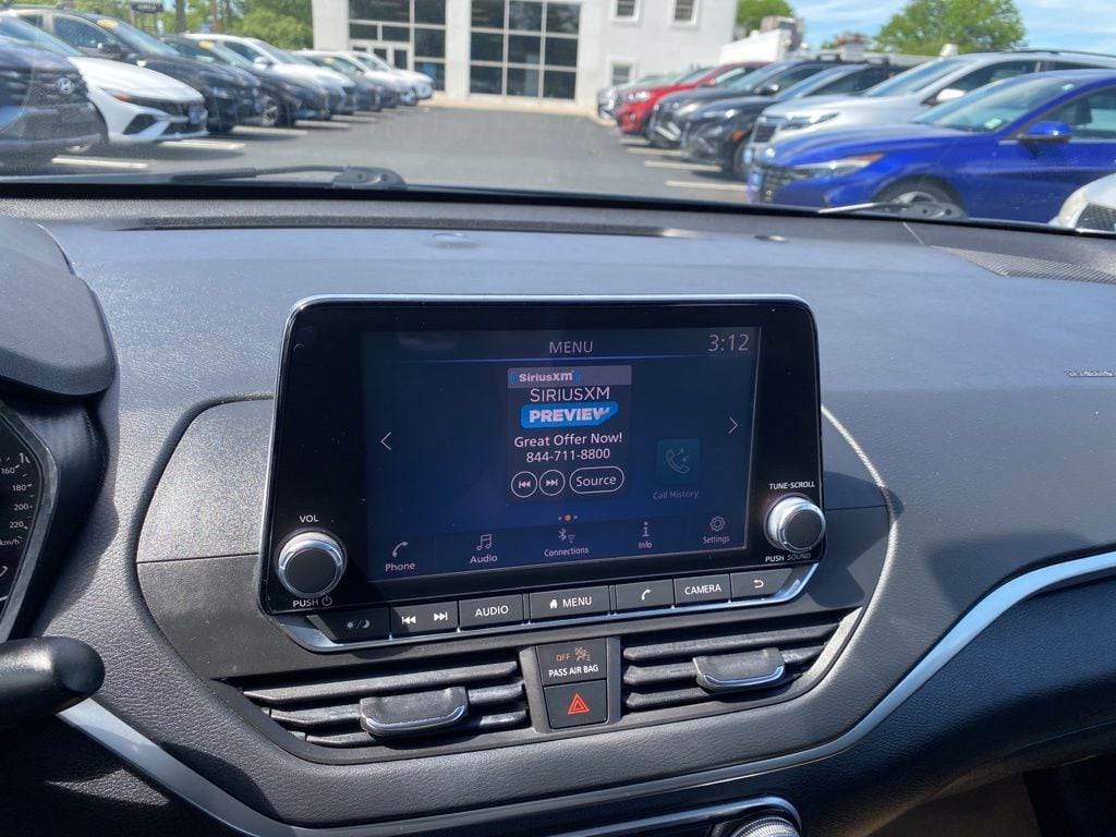 2021 Nissan Altima SV - Photo 17