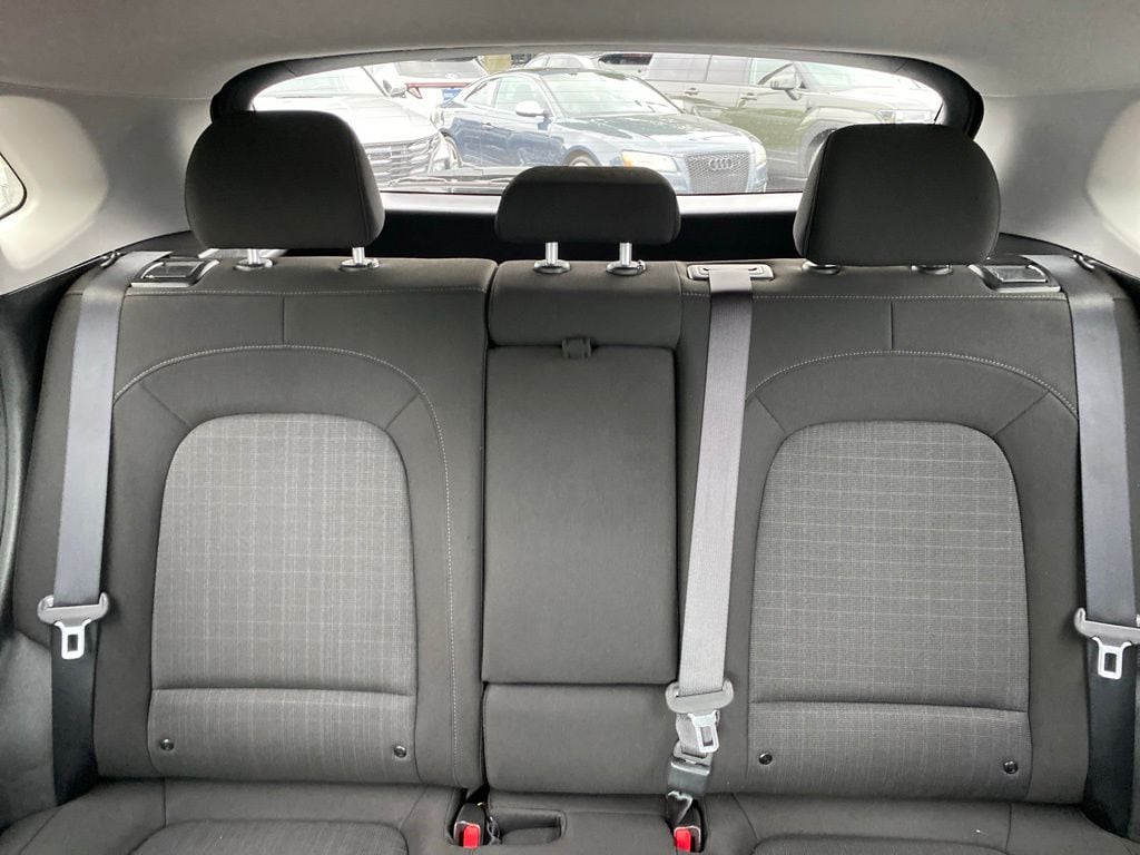 2023 Hyundai Kona SEL - Photo 15