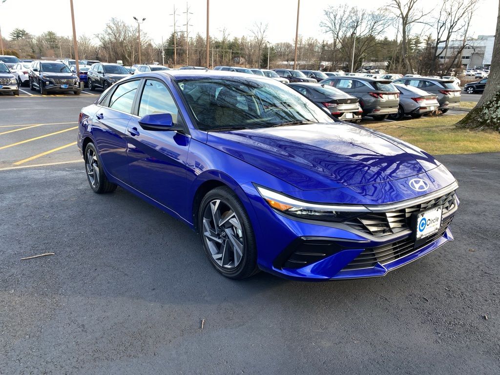2025 Hyundai Elantra SEL