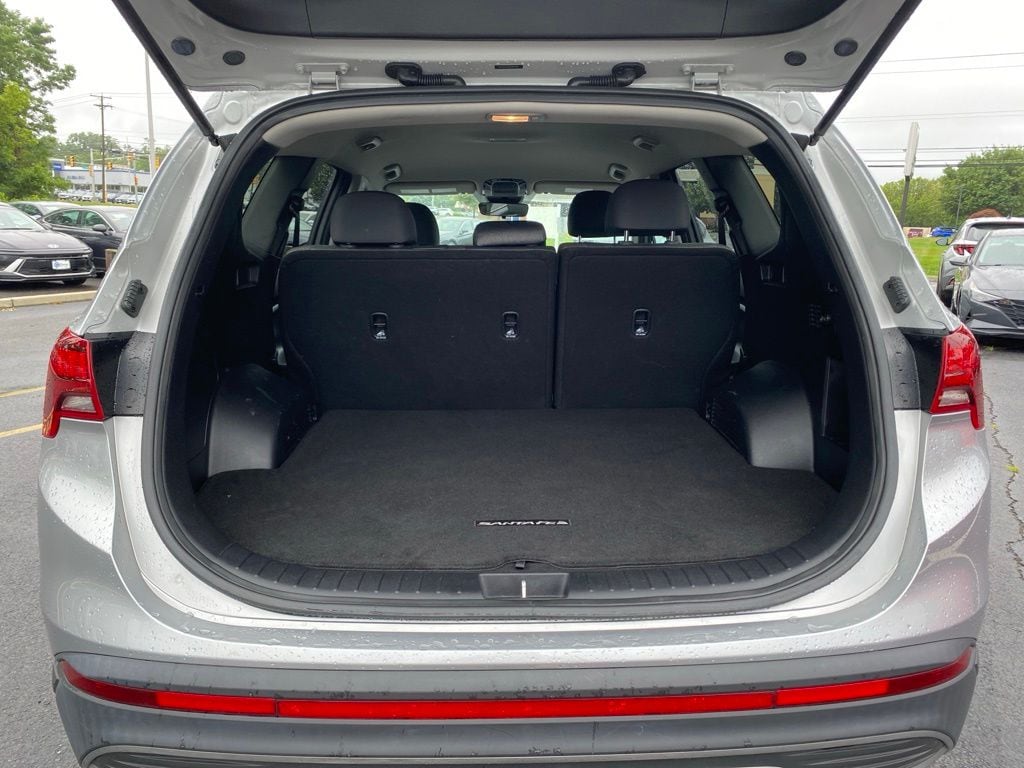 2023 Hyundai Santa Fe SE - Photo 16