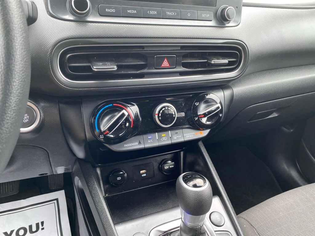 2023 Hyundai Kona SEL - Photo 18