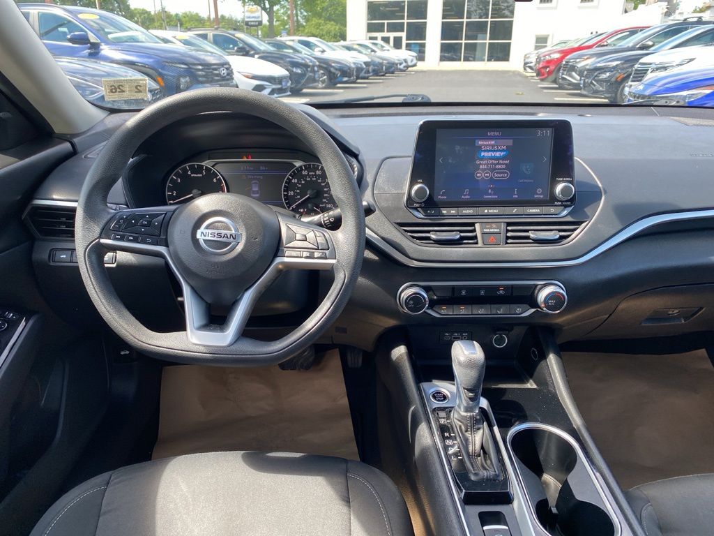 2021 Nissan Altima SV - Photo 10