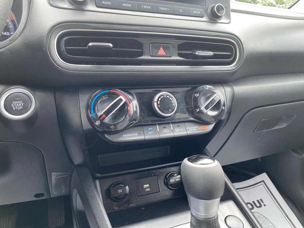 2023 Hyundai Kona SEL - Photo 19