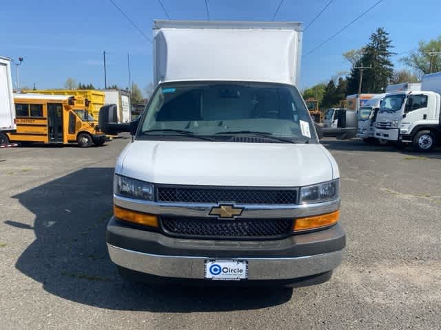 2025 Chevrolet Express 3500 Work Van photo 3