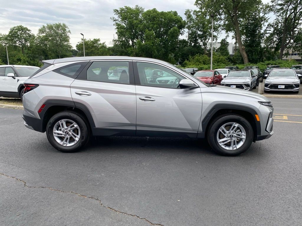 New 2026 Hyundai Tucson SE AWD SUV