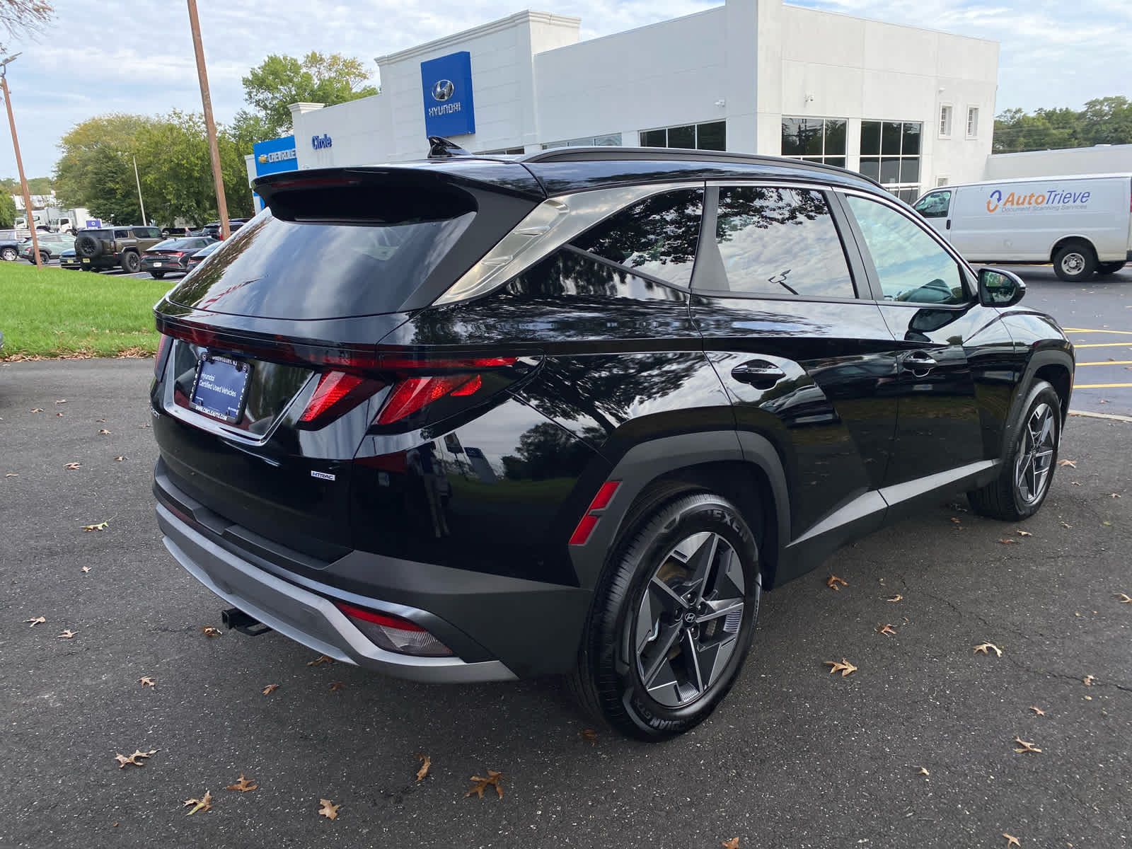 2025 Hyundai Tucson SEL photo 2