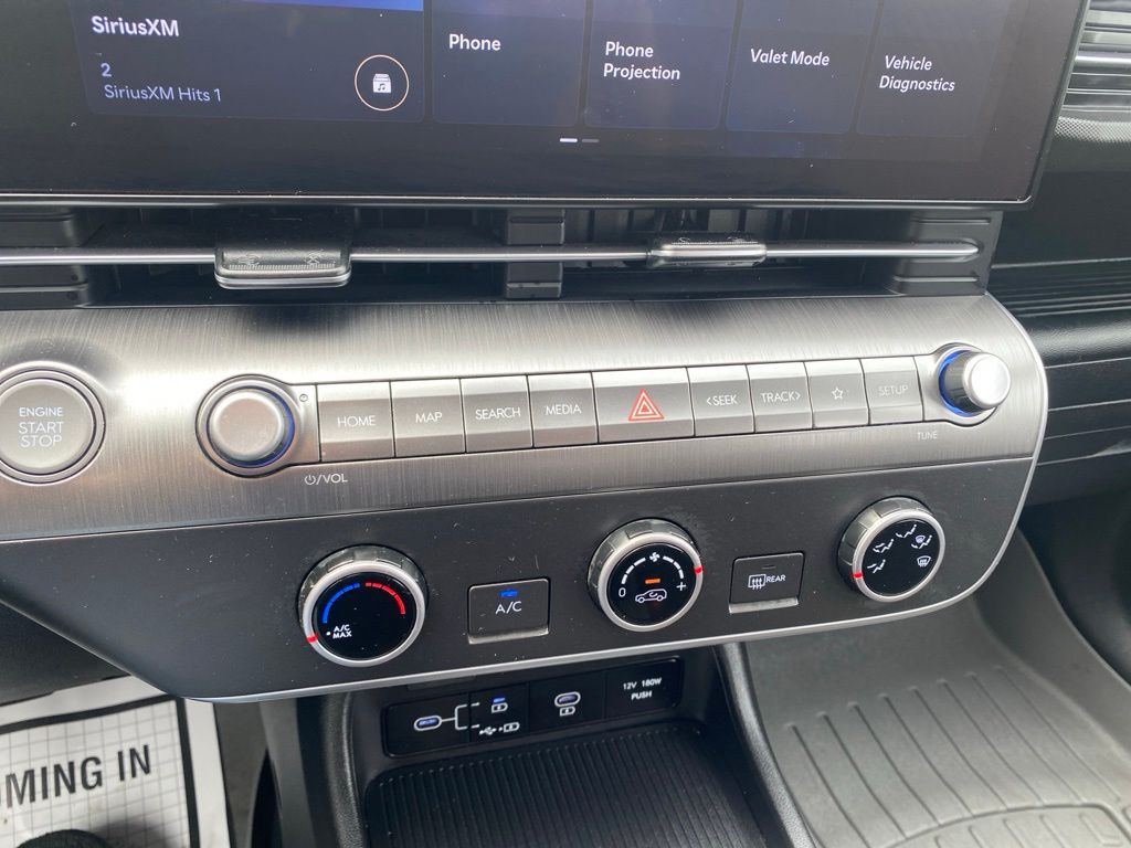 2024 Hyundai Kona SE - Photo 18