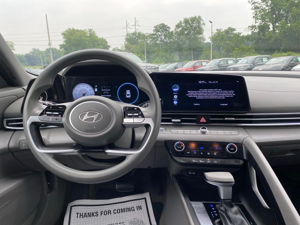 2024 Hyundai Elantra SEL - Photo 10