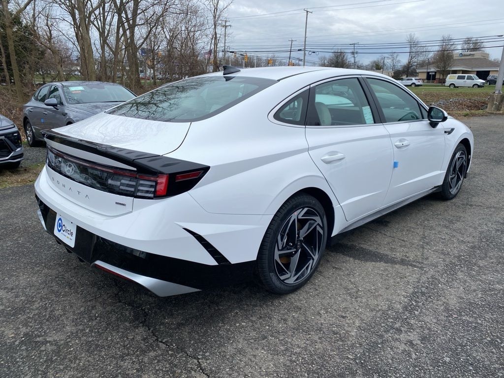 New 2026 Hyundai Sonata SEL Sport Sedan