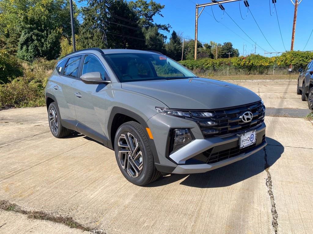 New 2026 Hyundai Tucson SEL Plus AWD SUV
