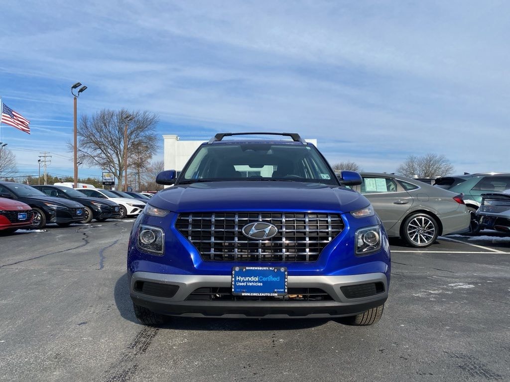 Used 2023 Hyundai Venue SEL SUV