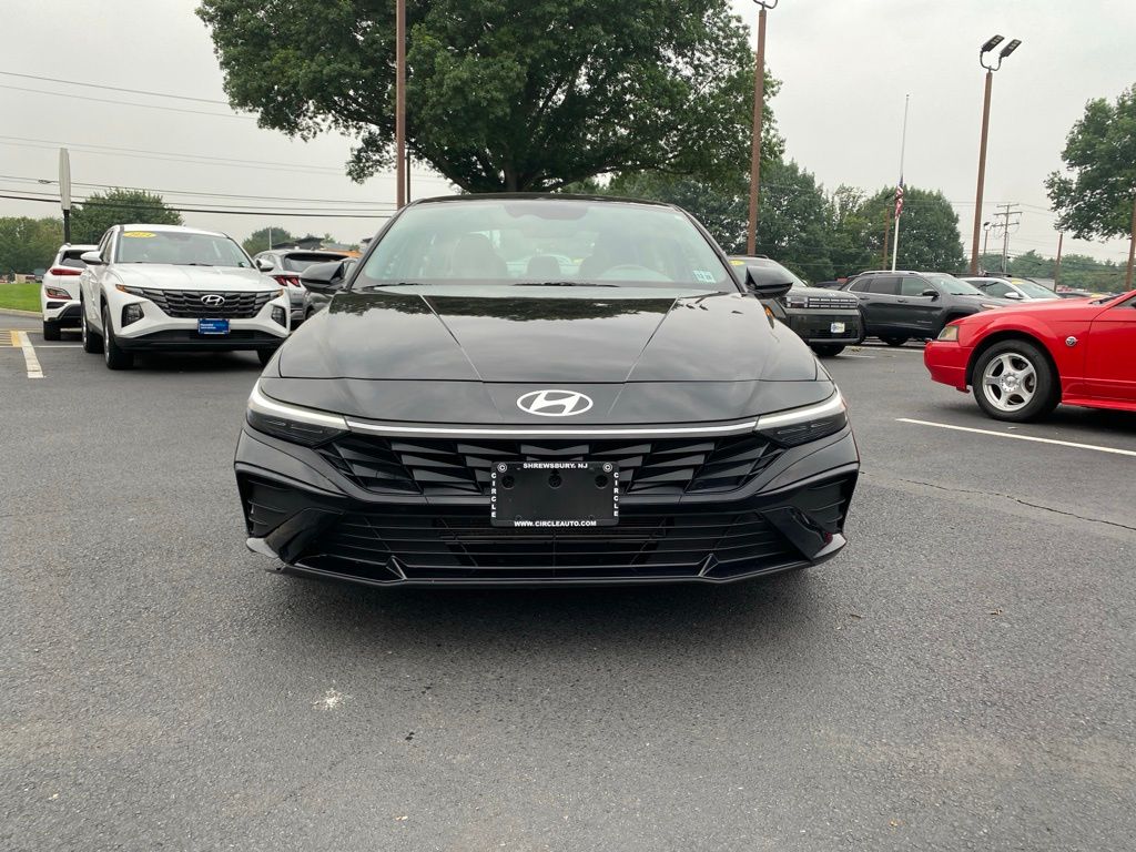 2024 Hyundai Elantra SEL - Photo 3