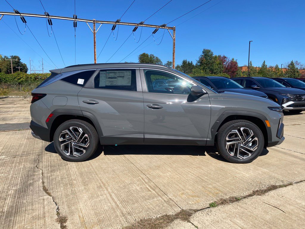 New 2026 Hyundai Tucson SEL Plus AWD SUV