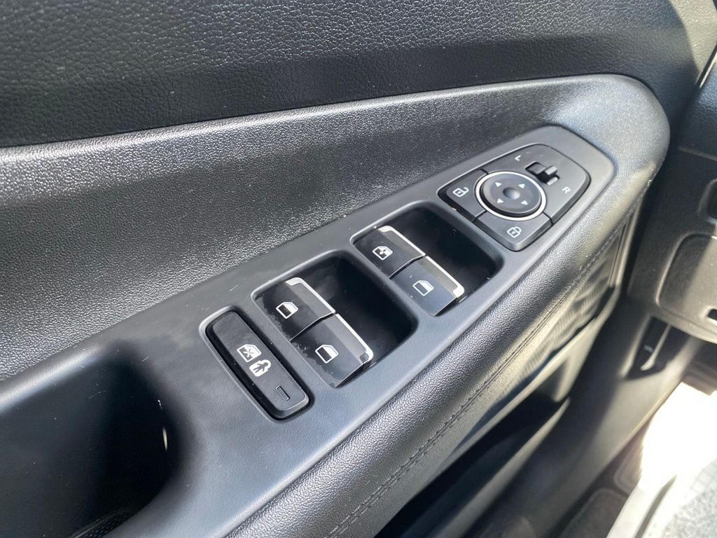 2023 Hyundai Santa Fe SE - Photo 24